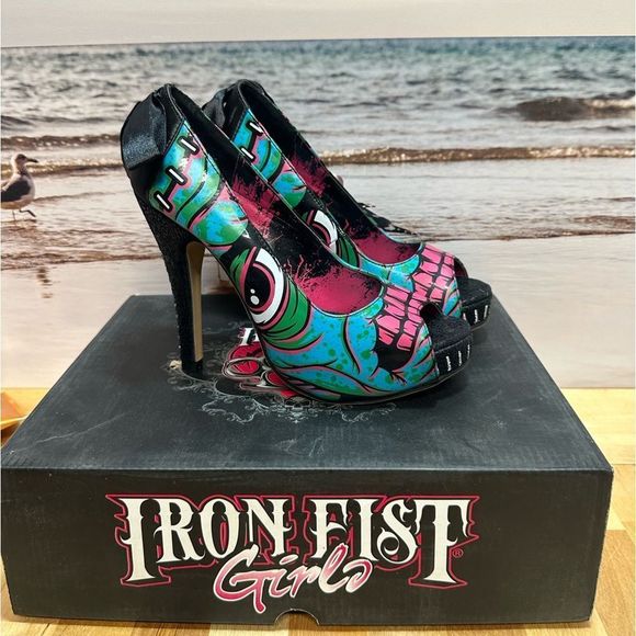 Iron Fist Shoes - IRON FIST HEELS SIZE FRAKATTACK PLATFORM SIZE 5